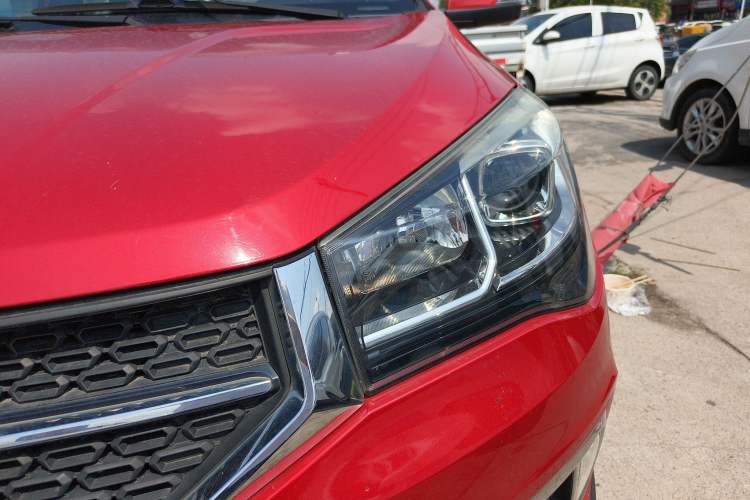 Used Chery Tiggo 3X 2018 1.5L Automatic Luxury Edition Left Front Headlight