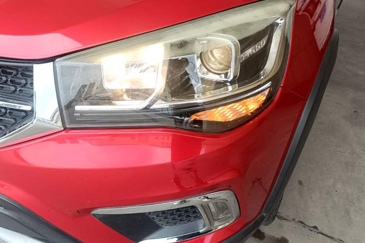 Used Chery Tiggo 3X 2018 1.5L Automatic Elite Edition Left Front Headlight