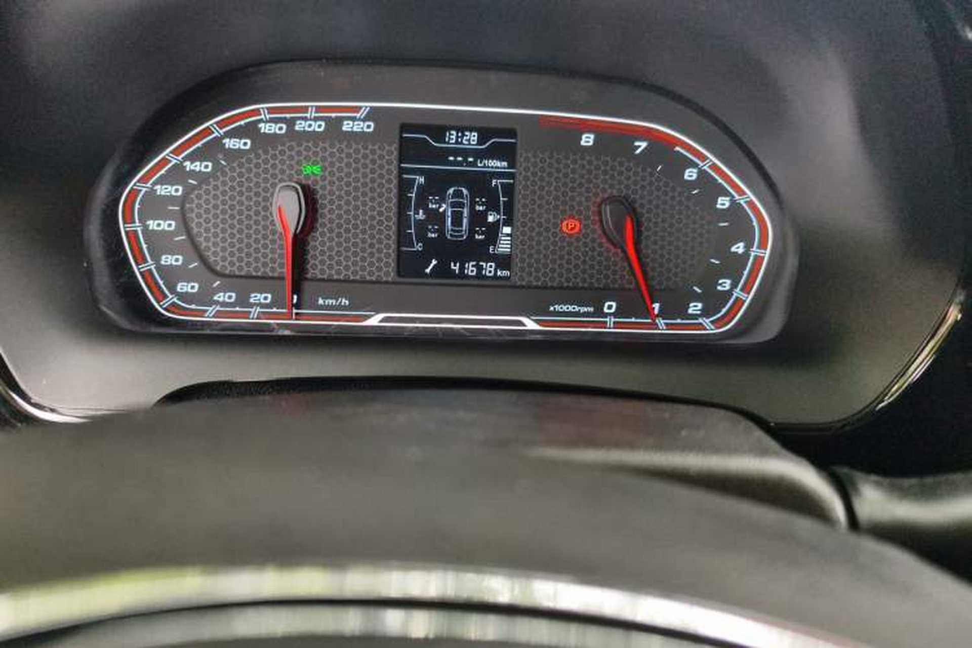 Used Chery Tiggo 3X 2018 1.5L Manual Elite Edition Odometer Close Up