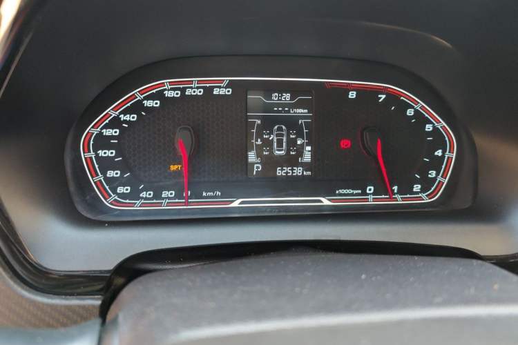 Used Chery Tiggo 3X 2018 1.5L Automatic Elite Edition Odometer Close Up