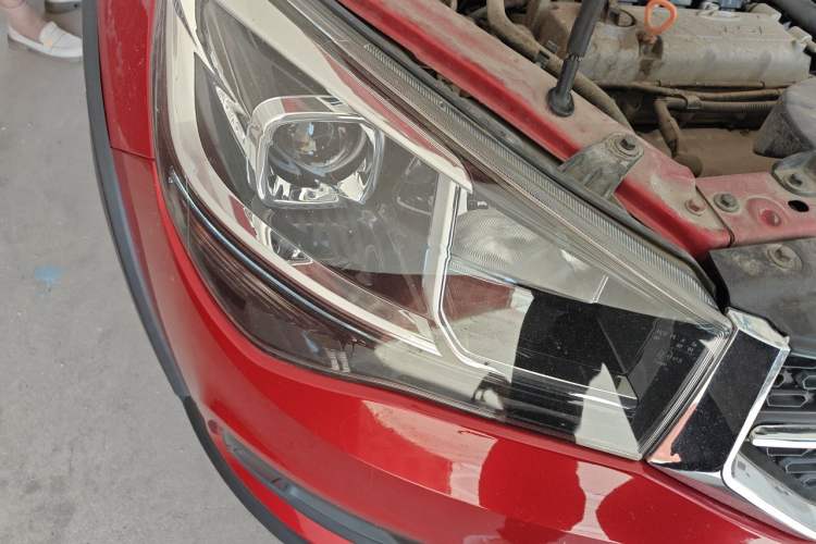 Used Chery Tiggo 3X 2018 1.5L Automatic Comfort Edition Right Front Headlight