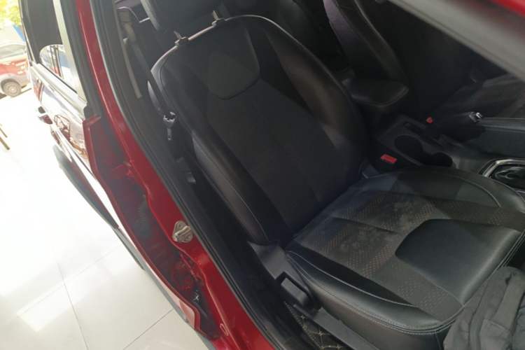 Used Chery Tiggo 3X 2018 1.5L Automatic Elite Edition Right Front Seat