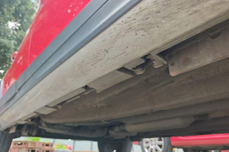 Used Chery Tiggo 3X 2018 1.5L Automatic Elite Edition Right Side Sill