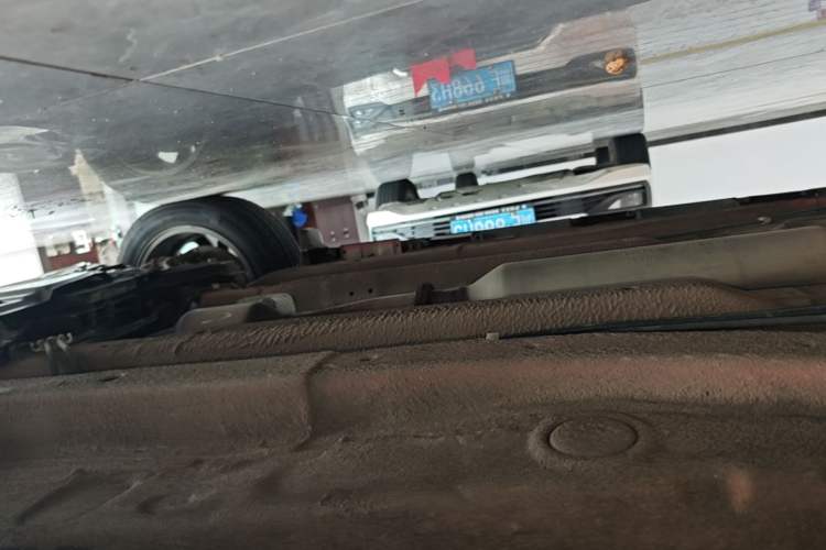 Used Chery Tiggo 3X 2018 1.5L Automatic Elite Edition Right Side Sill