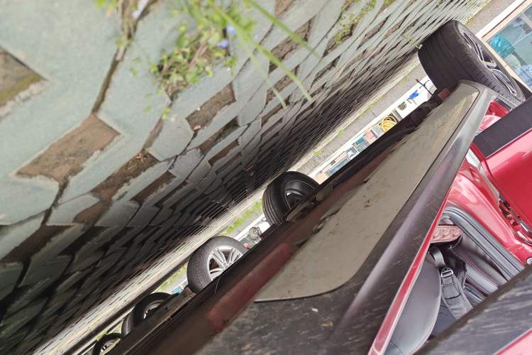 Used Chery Tiggo 3X 2018 1.5L Automatic Comfort Edition Right Side Sill