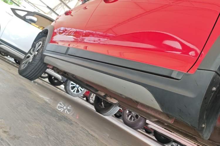 Used Chery Tiggo 3X 2018 1.5L Automatic Elite Edition Right Side Sill