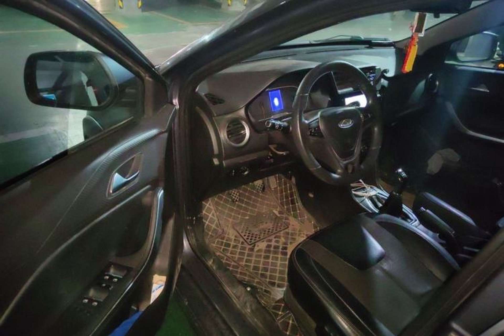 Used Chery Tiggo 3X 2018 1.5L Manual Elite Edition Driver Seat