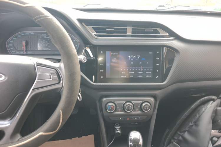Used Chery Tiggo 3X 2018 1.5L Automatic Elite Edition Audio And AC Panel