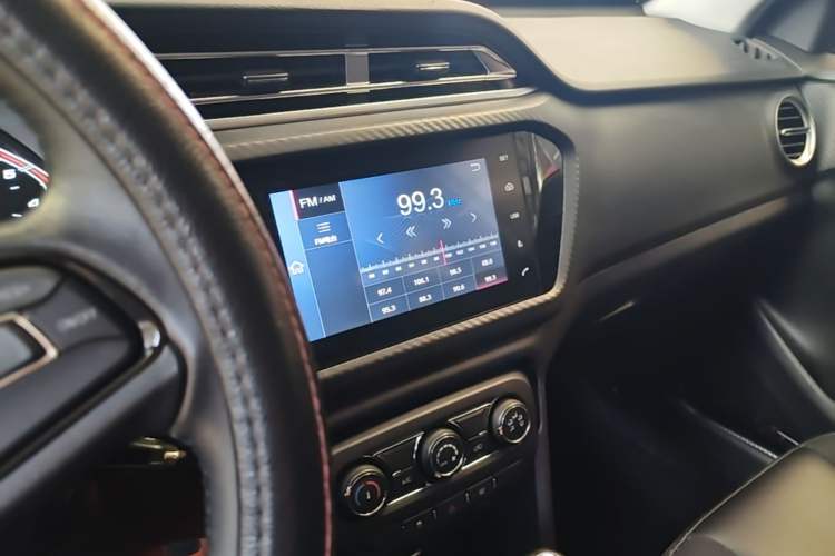 Used Chery Tiggo 3X 2018 1.5L Automatic Elite Edition Audio And AC Panel