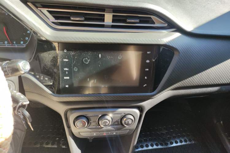Used Chery Tiggo 3X 2018 1.5L Automatic Luxury Edition Audio And AC Panel