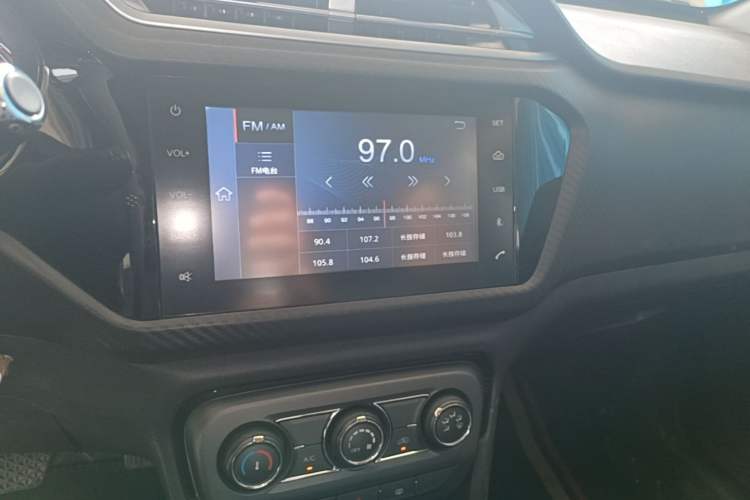 Used Chery Tiggo 3X 2018 1.5L Automatic Elite Edition Audio And AC Panel