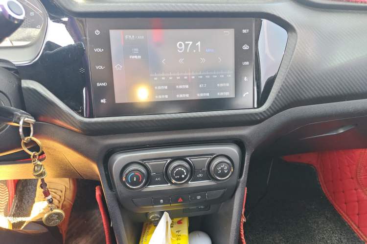 Used Chery Tiggo 3X 2018 1.5L Automatic Luxury Edition Audio And AC Panel