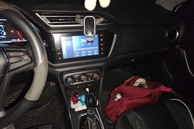 Used Chery Tiggo 3X 2018 1.5L Automatic Luxury Edition Audio And AC Panel