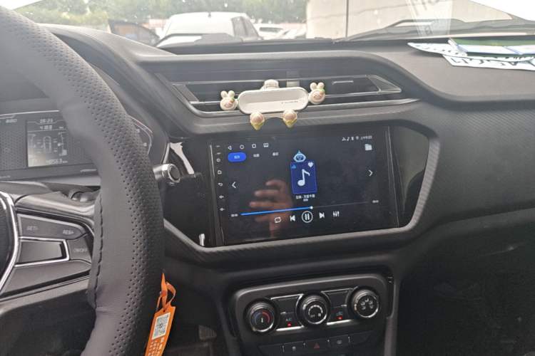 Used Chery Tiggo 3X 2018 1.5L Automatic Elite Edition Audio And AC Panel