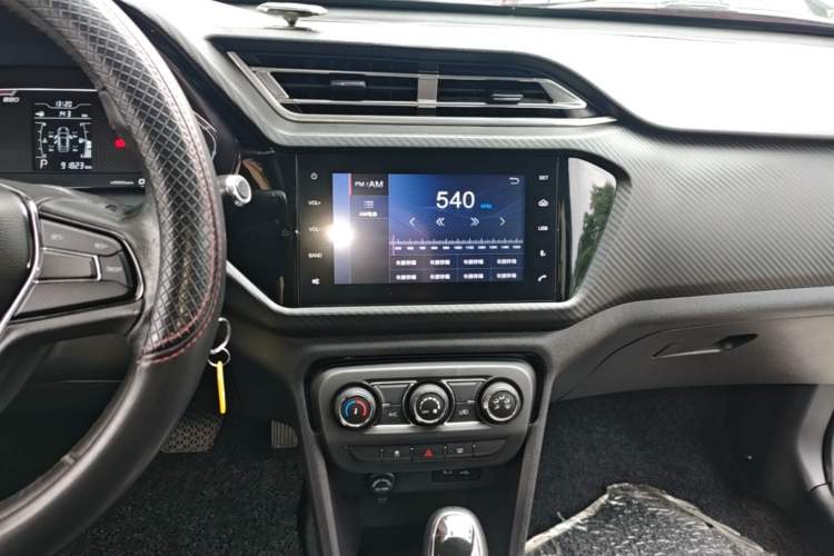 Used Chery Tiggo 3X 2018 1.5L Automatic Elite Edition Audio And AC Panel