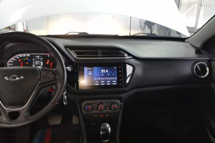 Used Chery Tiggo 3X 2018 1.5L Automatic Luxury Edition Audio And AC Panel