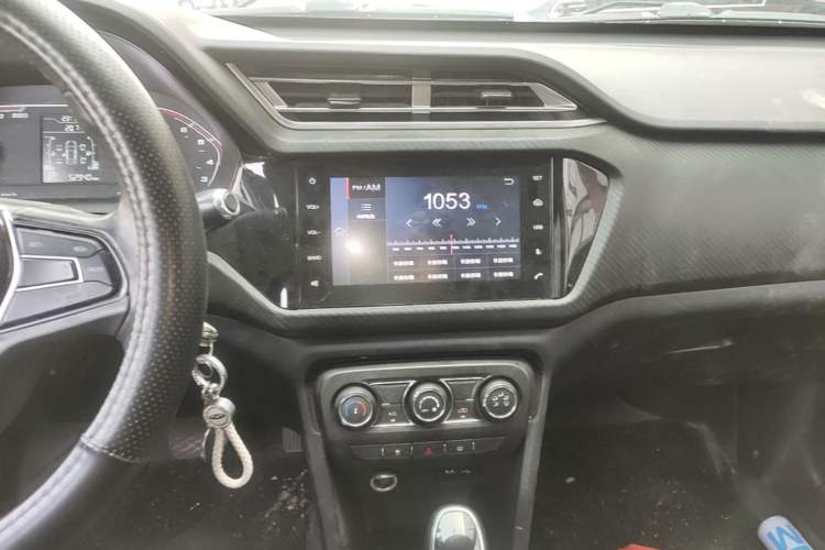 Used Chery Tiggo 3X 2018 1.5L Automatic Elite Edition Audio And AC Panel