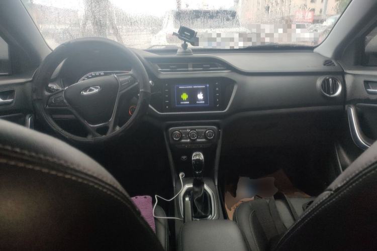 Used Chery Tiggo 3X 2018 1.5L Automatic Elite Edition Center Console