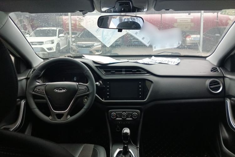 Used Chery Tiggo 3X 2018 1.5L Automatic Elite Edition Center Console