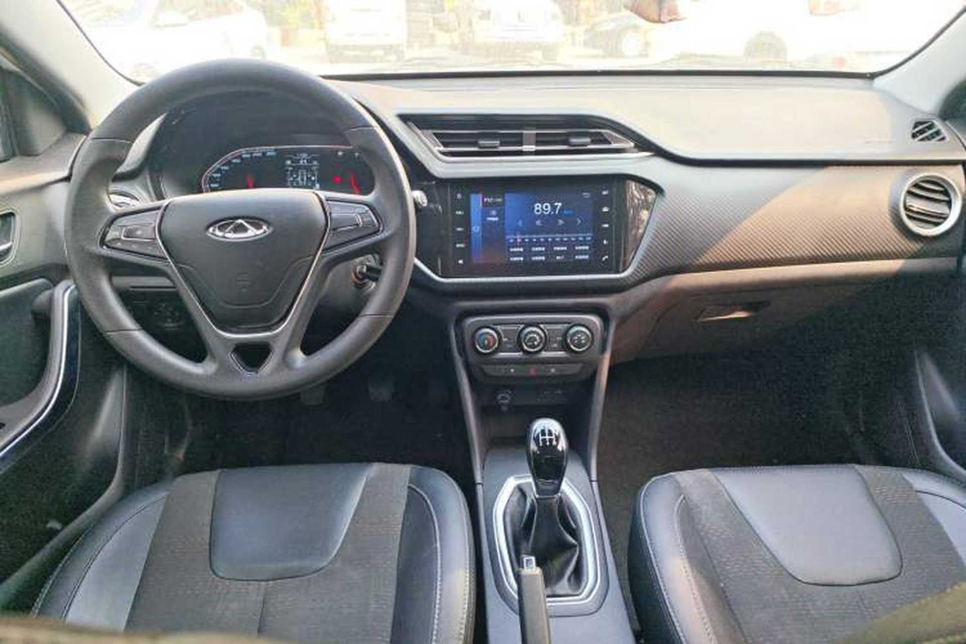 Used Chery Tiggo 3X 2018 1.5L Manual Elite Edition Center Console