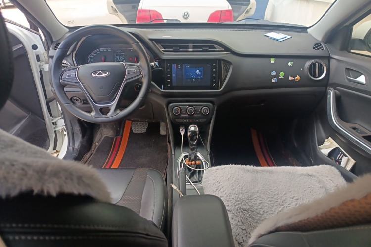 Used Chery Tiggo 3X 2018 1.5L Automatic Elite Edition Center Console