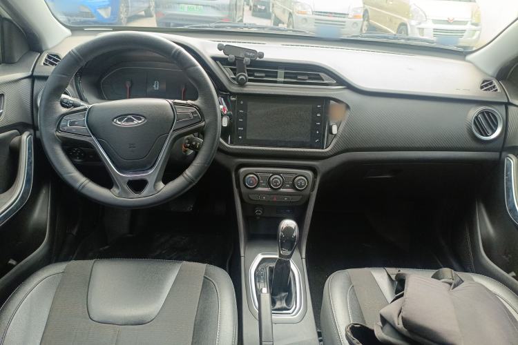 Used Chery Tiggo 3X 2018 1.5L Automatic Elite Edition Center Console