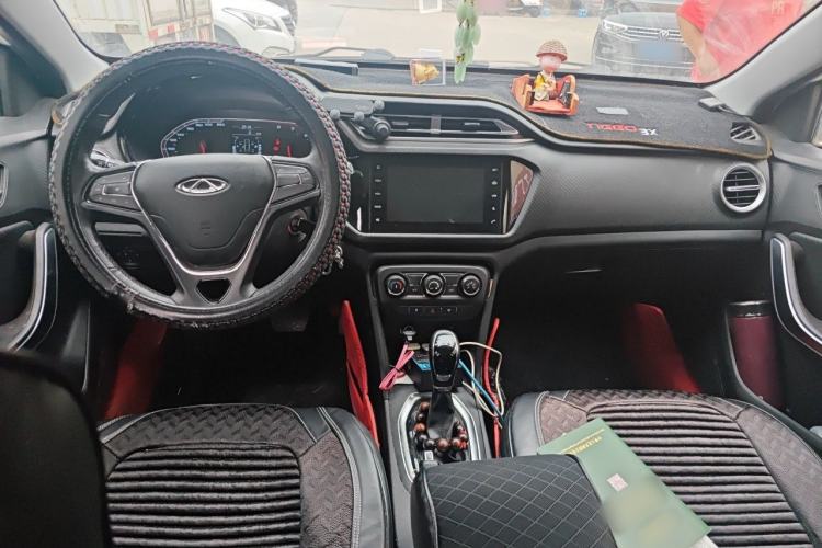Used Chery Tiggo 3X 2018 1.5L Automatic Elite Edition Center Console