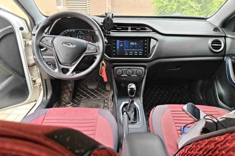 Used Chery Tiggo 3X 2018 1.5L Automatic Elite Edition Center Console