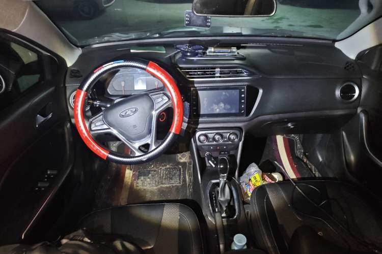Used Chery Tiggo 3X 2018 1.5L Automatic Elite Edition Center Console