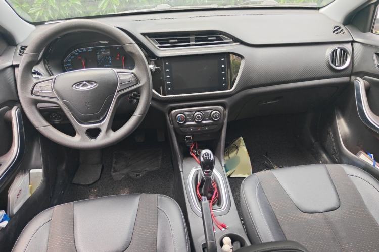 Used Chery Tiggo 3X 2018 1.5L Manual Elite Edition Center Console