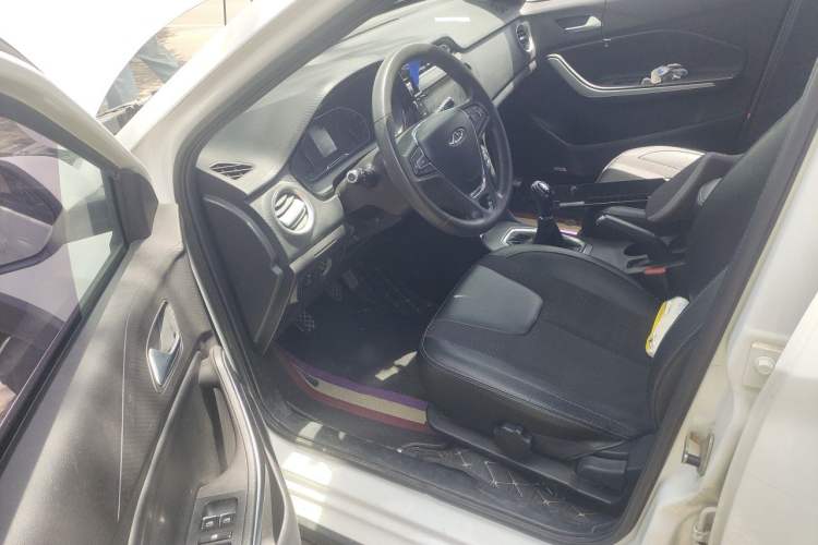 Used Chery Tiggo 3X 2018 1.5L Manual Elite Edition Driver Seat
