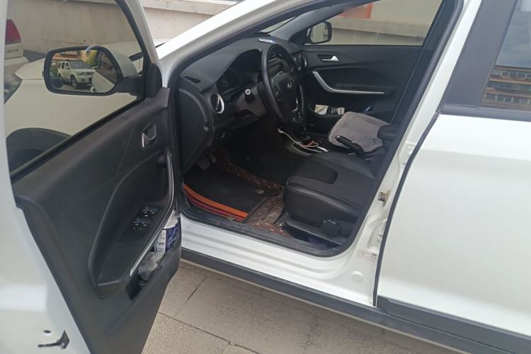 Used Chery Tiggo 3X 2018 1.5L Automatic Elite Edition Driver Seat