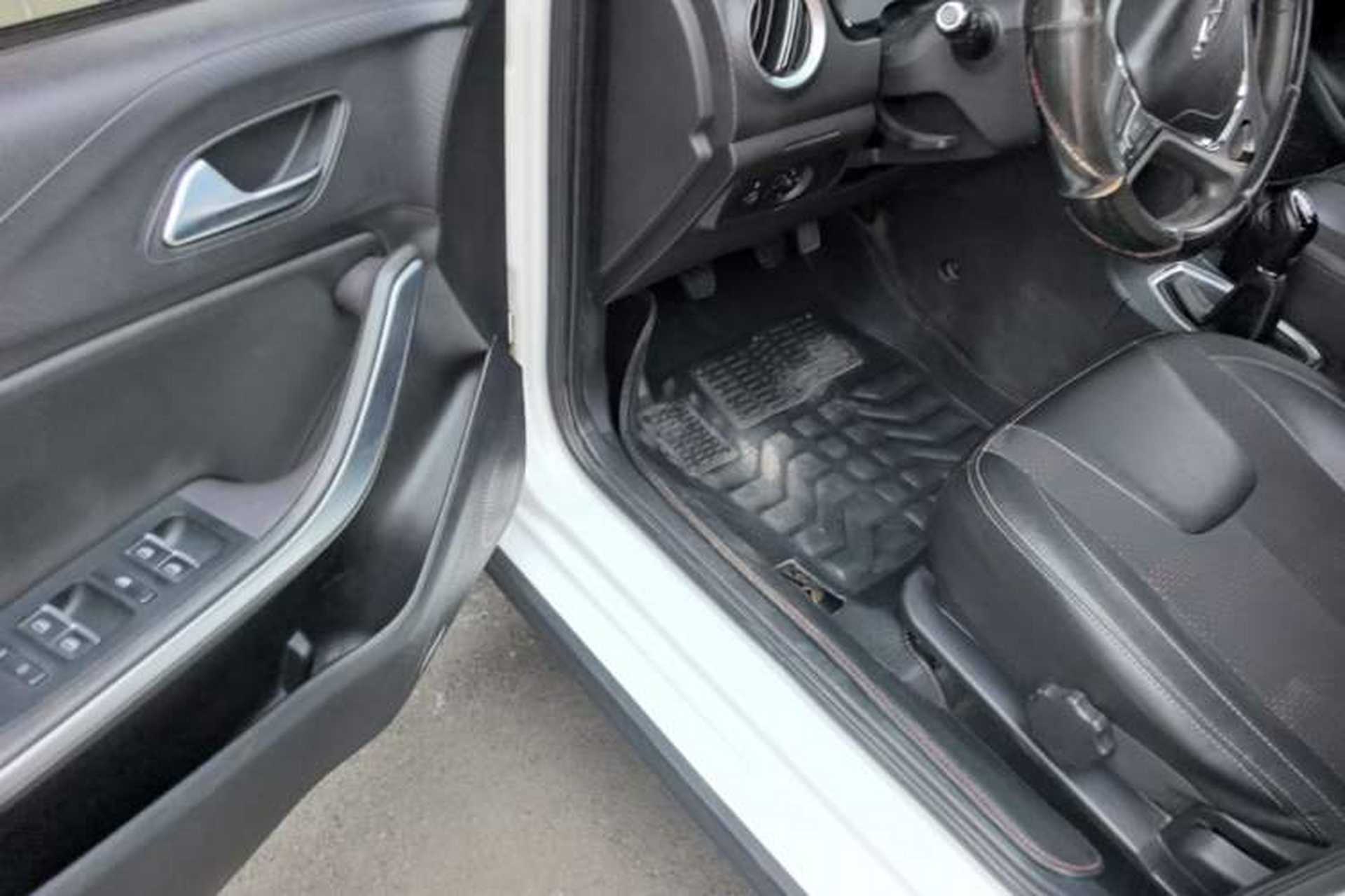 Used Chery Tiggo 3X 2018 1.5L Manual Elite Edition Driver Seat