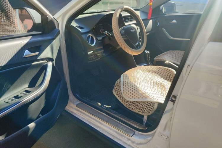 Used Chery Tiggo 3X 2018 1.5L Automatic Luxury Edition Driver Seat