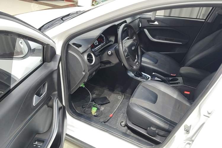 Used Chery Tiggo 3X 2018 1.5L Automatic Elite Edition Driver Seat