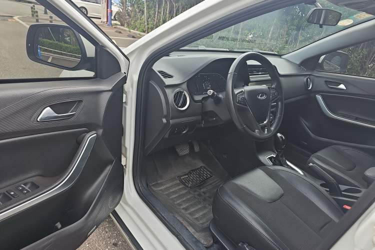 Used Chery Tiggo 3X 2018 1.5L Automatic Elite Edition Driver Seat