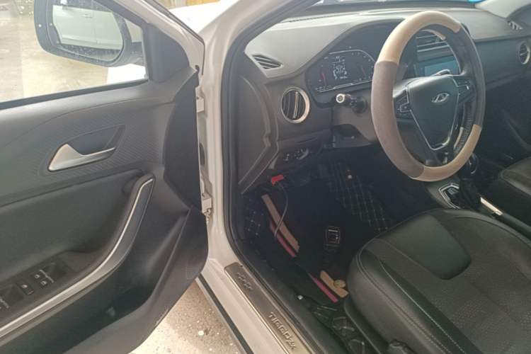 Used Chery Tiggo 3X 2018 1.5L Automatic Elite Edition Driver Seat