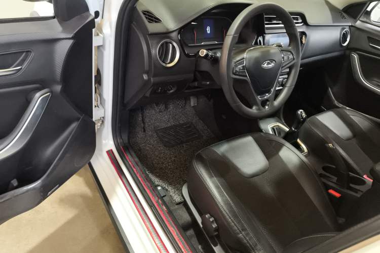 Used Chery Tiggo 3X 2018 1.5L Manual Elite Edition Driver Seat