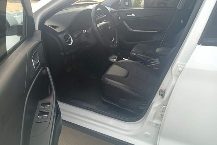 Used Chery Tiggo 3X 2018 1.5L Automatic Elite Edition Driver Seat
