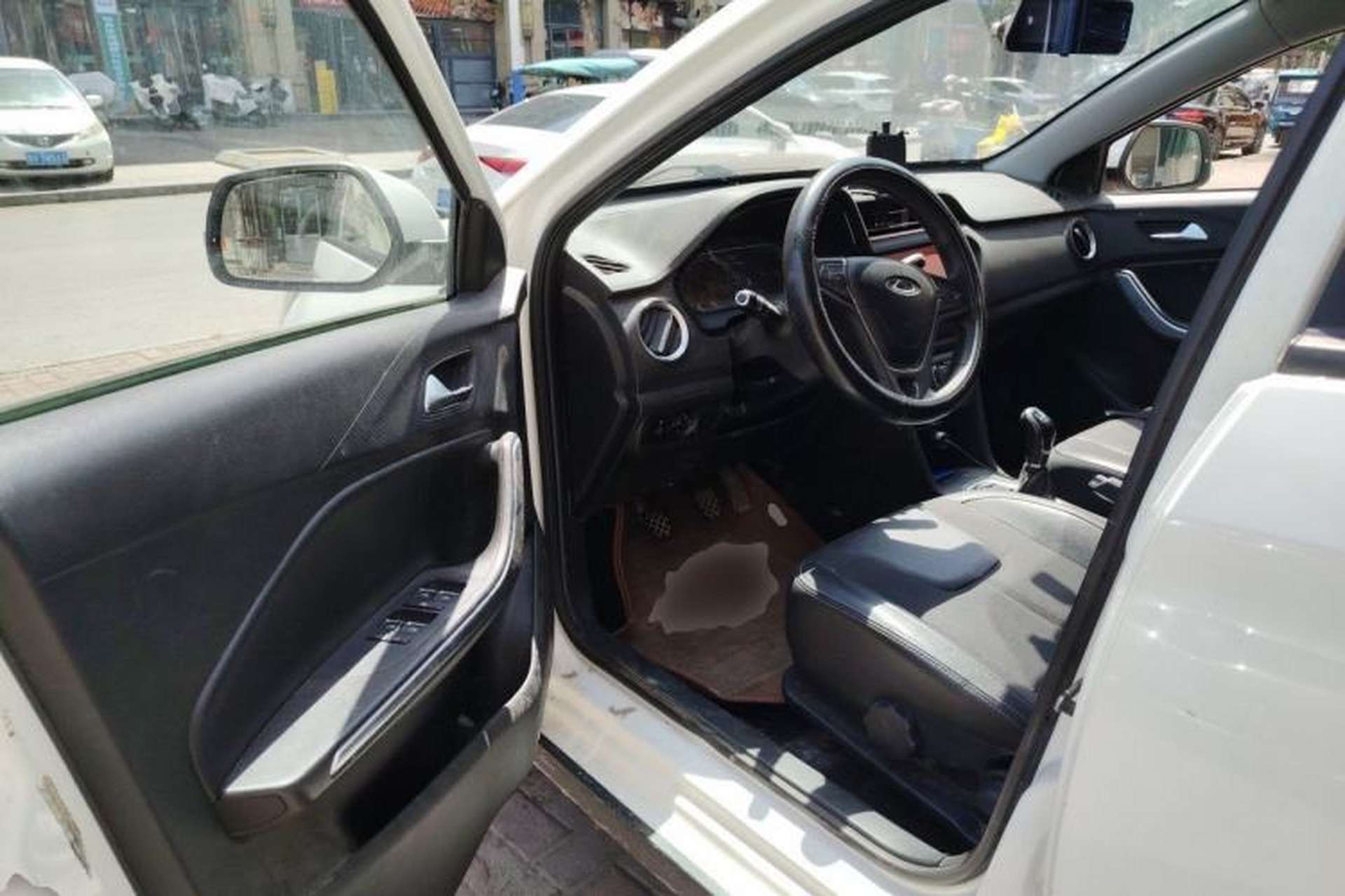 Used Chery Tiggo 3X 2018 1.5L Manual Elite Edition Driver Seat