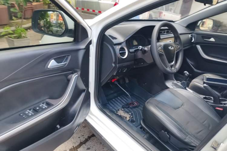 Used Chery Tiggo 3X 2018 1.5L Manual Elite Edition Driver Seat