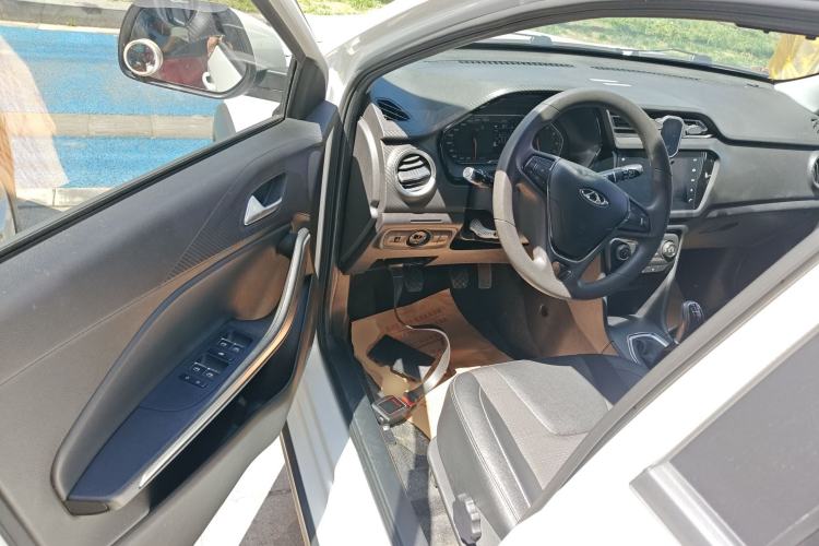 Used Chery Tiggo 3X 2018 1.5L Manual Elite Edition Driver Seat