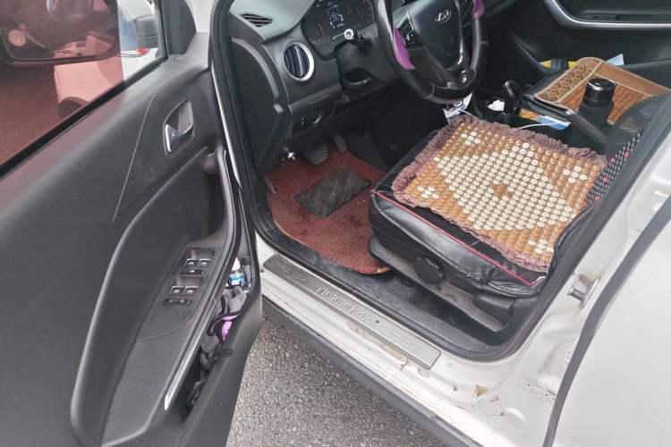 Used Chery Tiggo 3X 2018 1.5L Automatic Elite Edition Driver Seat
