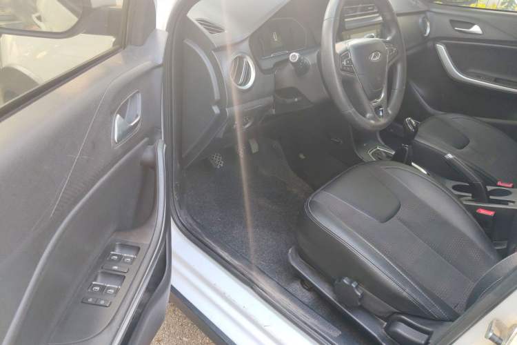 Used Chery Tiggo 3X 2018 1.5L Manual Elite Edition Driver Seat