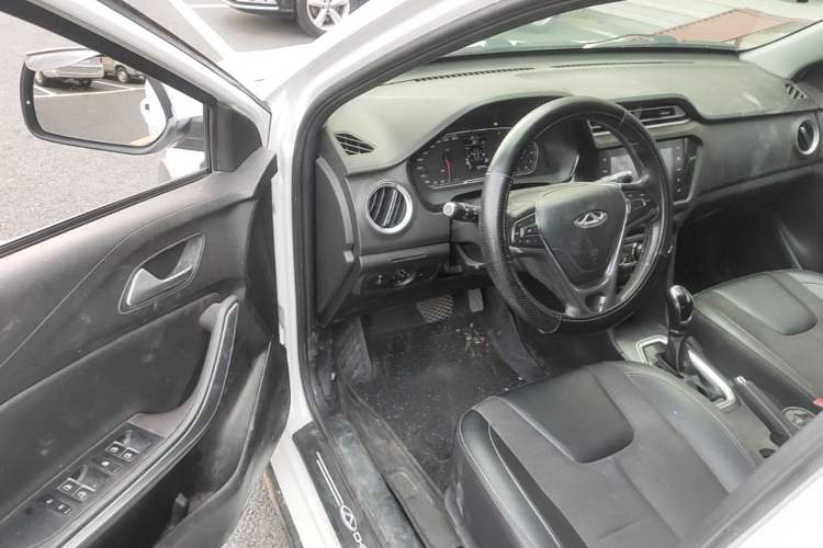 Used Chery Tiggo 3X 2018 1.5L Automatic Elite Edition Driver Seat