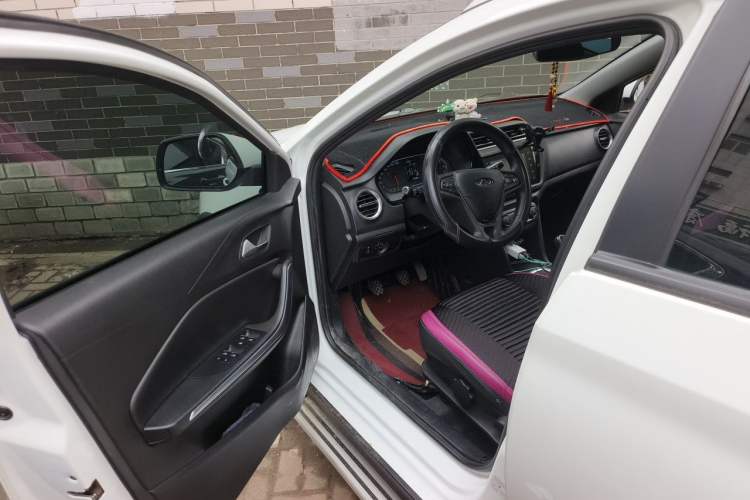 Used Chery Tiggo 3X 2018 1.5L Manual Elite Edition Driver Seat