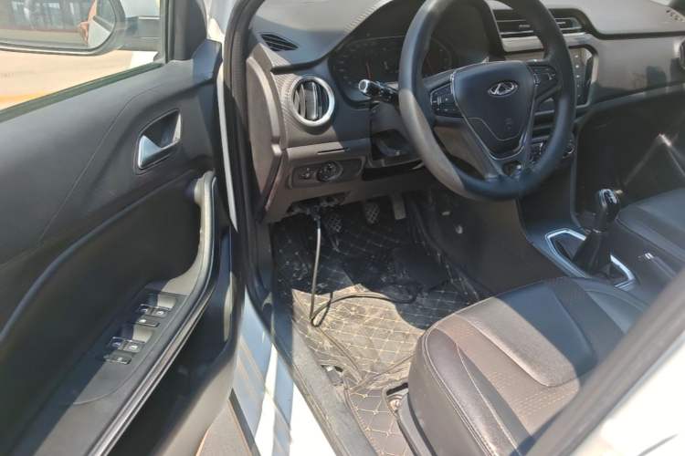 Used Chery Tiggo 3X 2018 1.5L Manual Elite Edition Driver Seat