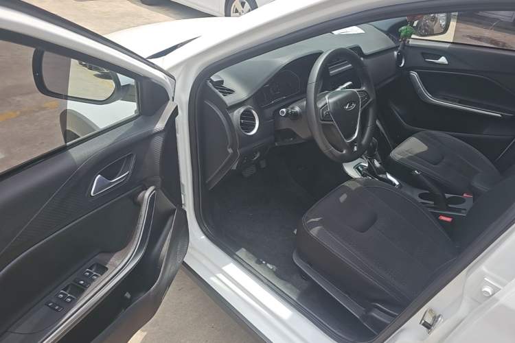 Used Chery Tiggo 3X 2018 1.5L Automatic Comfort Edition Driver Seat