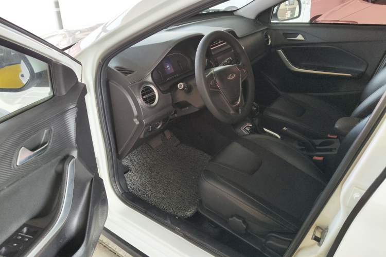 Used Chery Tiggo 3X 2018 1.5L Automatic Elite Edition Driver Seat
