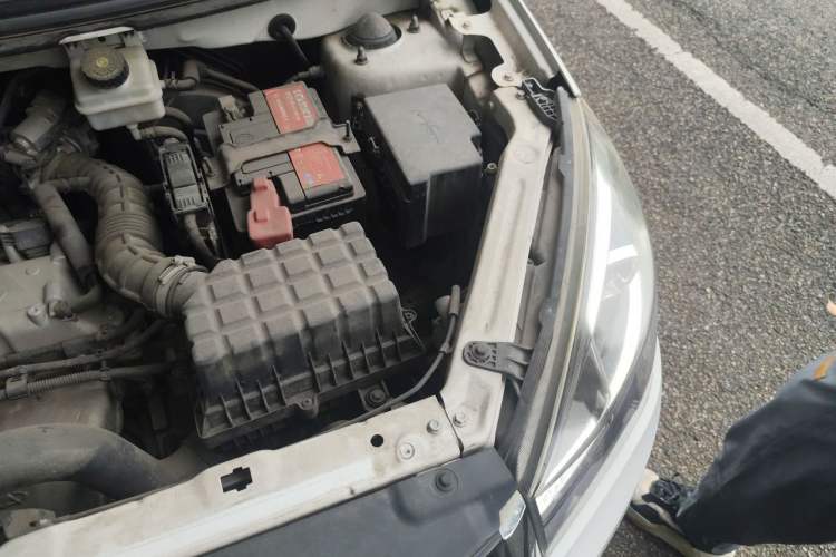Used Chery Tiggo 3X 2018 1.5L Manual Elite Edition Engine Bay Left